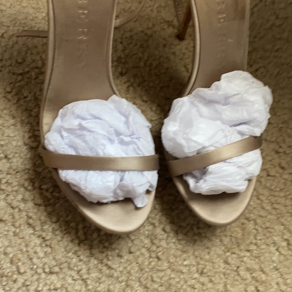 WORN Once Authentic Burberry Gold and beaded heels - Picture 5 of 7